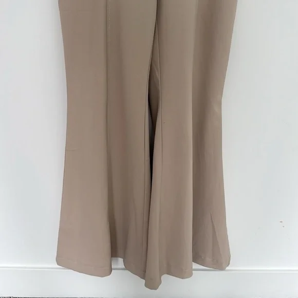 Showpo Georgianna Flare Contrast Stitch Detail Jumpsuit in Beige - Size 8 - Picture 6 of 8